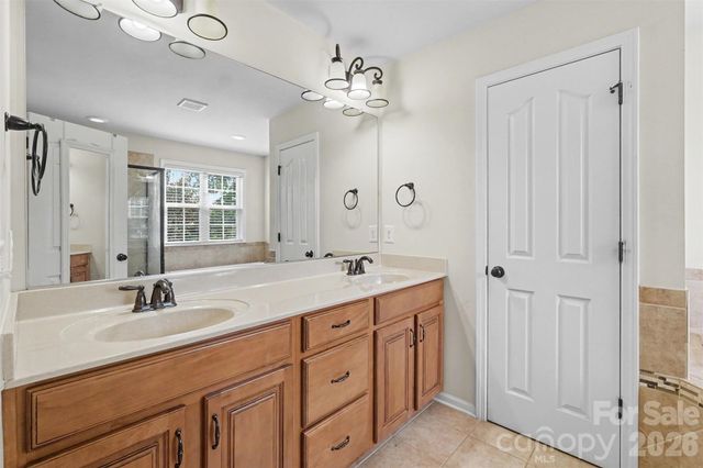 1008 Hawker Road, Matthews, NC 28104