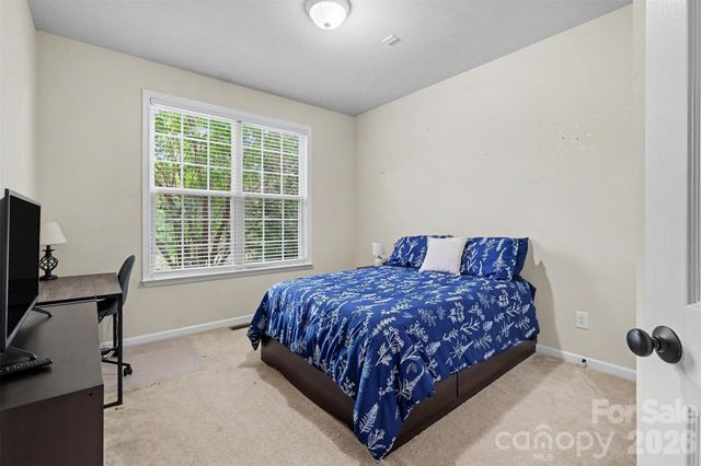 1008 Hawker Road, Matthews, NC 28104