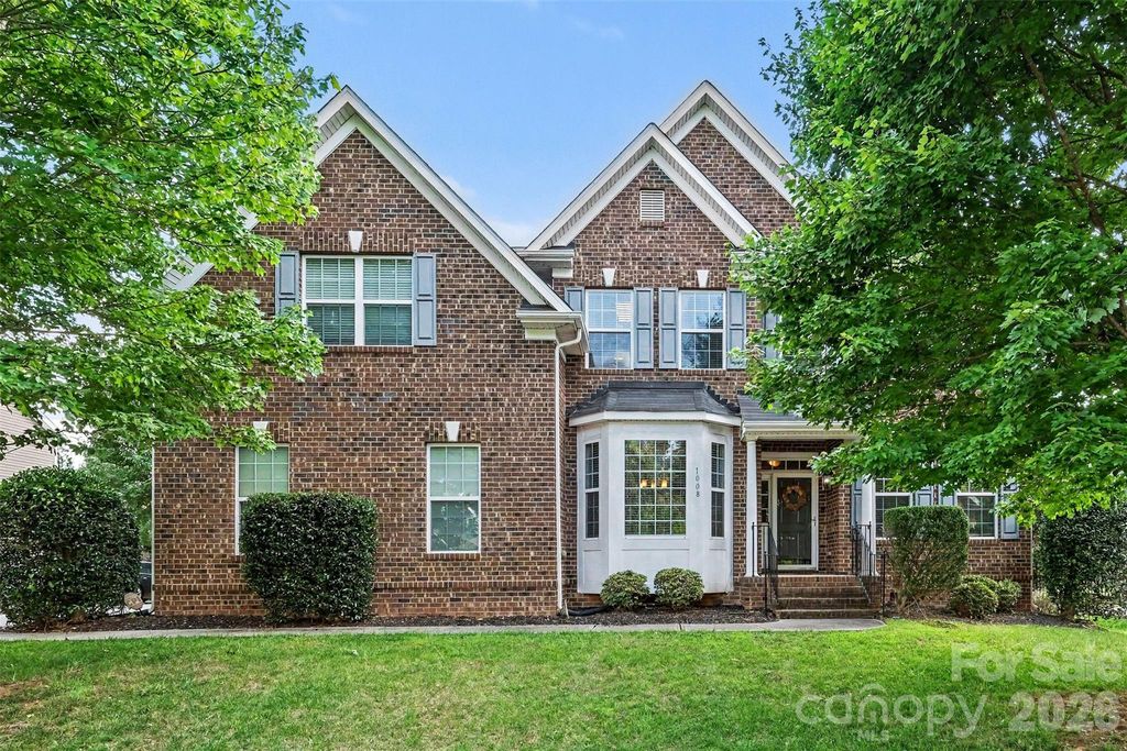 1008 Hawker Road, Matthews, NC 28104
