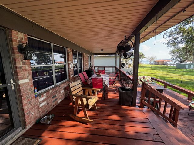 323 Mallard Point, Livingston, TX 77351