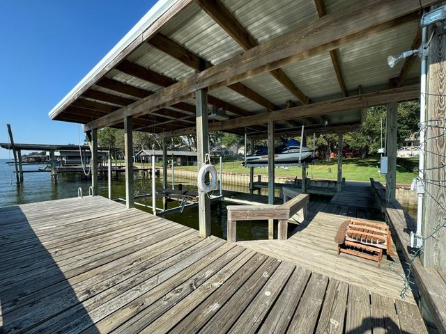 323 Mallard Point, Livingston, TX 77351