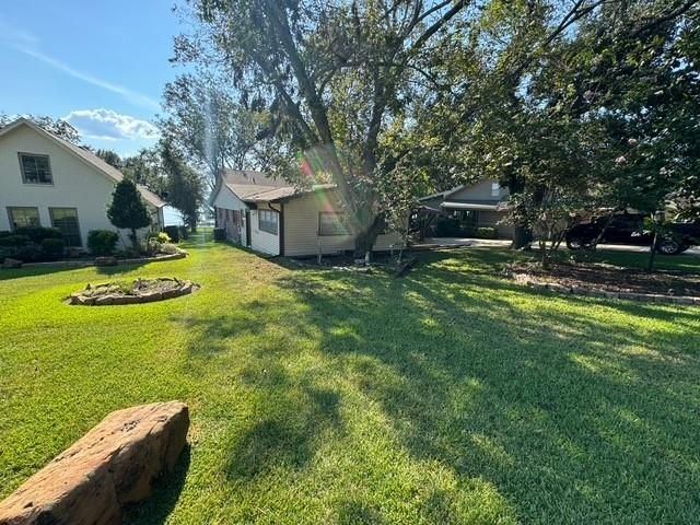 323 Mallard Point, Livingston, TX 77351