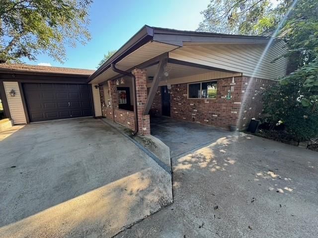 323 Mallard Point, Livingston, TX 77351