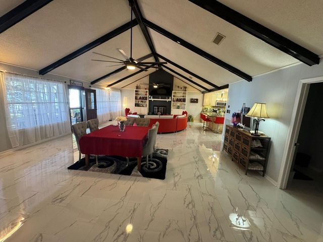 323 Mallard Point, Livingston, TX 77351