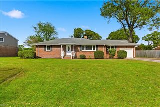 5000 Regina LN, Virginia Beach, VA 23455