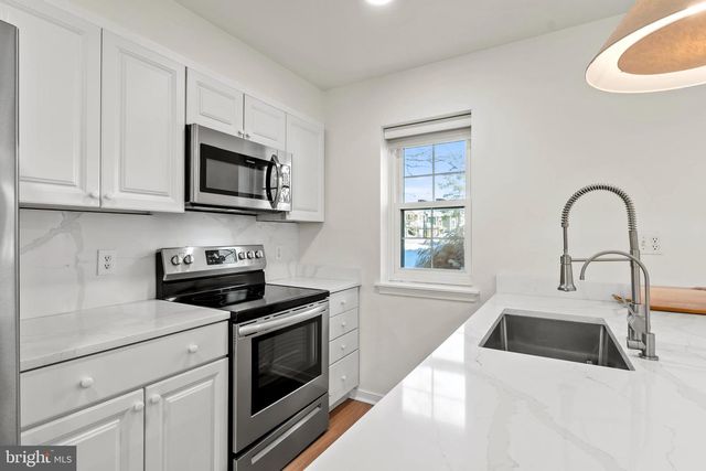 9 EDGEWOOD GREEN CT, Annapolis, MD 21403