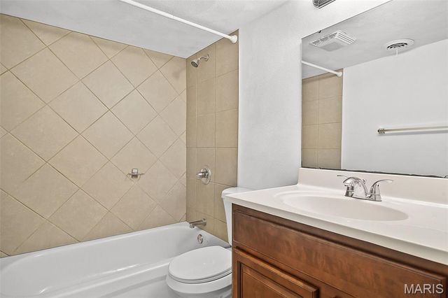 3304 Wilshire Drive, Granite City, IL 62040