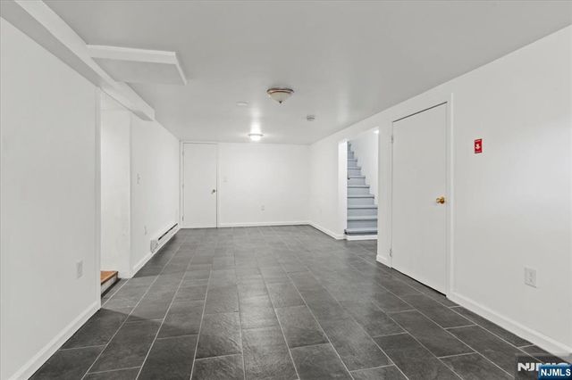 33 Dupont Place, Irvington, NJ 07111