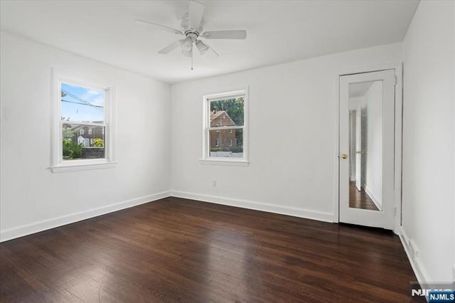 33 Dupont Place, Irvington, NJ 07111