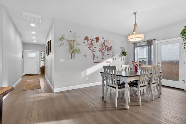 559 NW Rimrock Court, Redmond, OR 97756