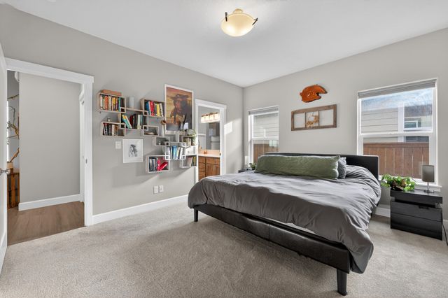 559 NW Rimrock Court, Redmond, OR 97756