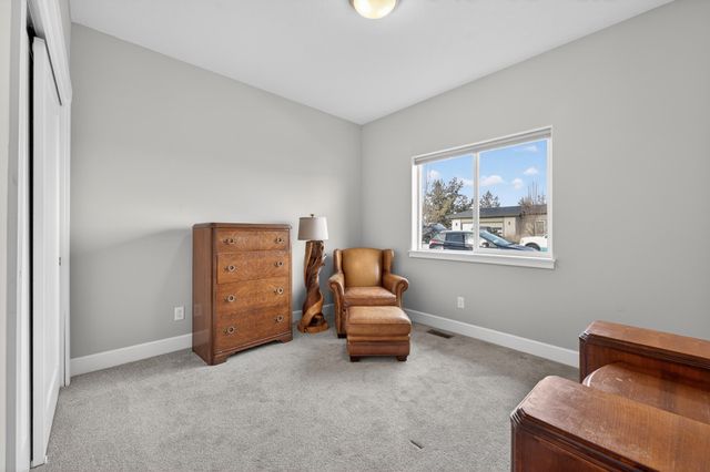 559 NW Rimrock Court, Redmond, OR 97756