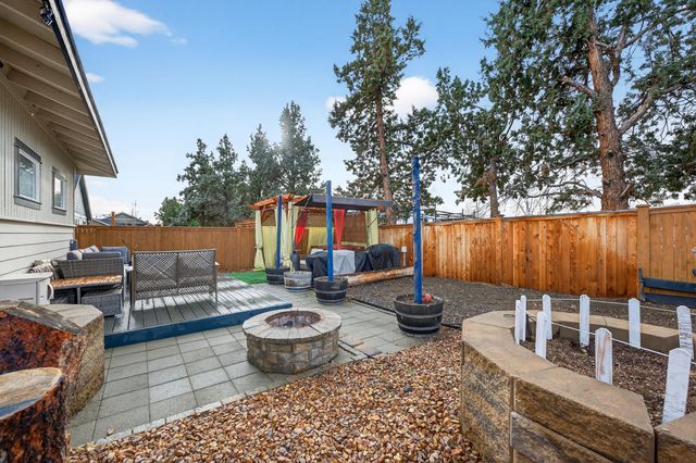 559 NW Rimrock Court, Redmond, OR 97756