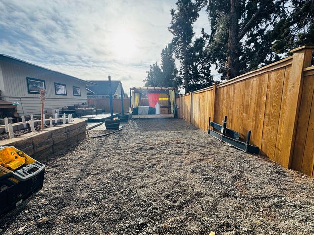 559 NW Rimrock Court, Redmond, OR 97756