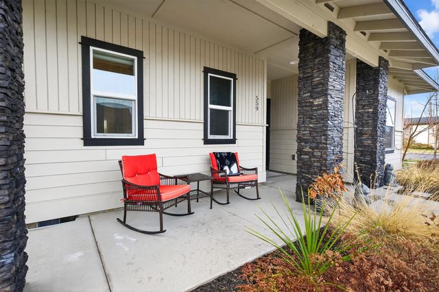 559 NW Rimrock Court, Redmond, OR 97756