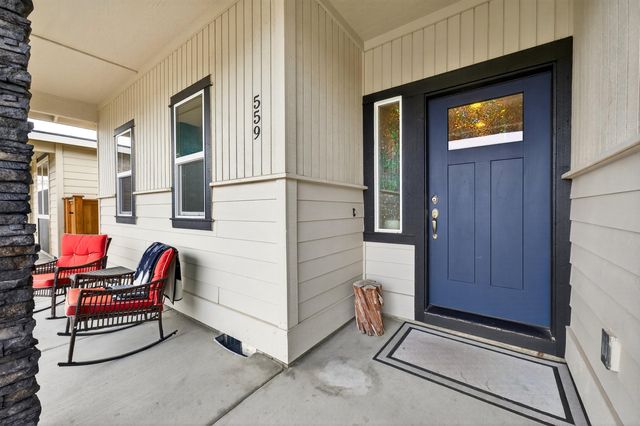 559 NW Rimrock Court, Redmond, OR 97756