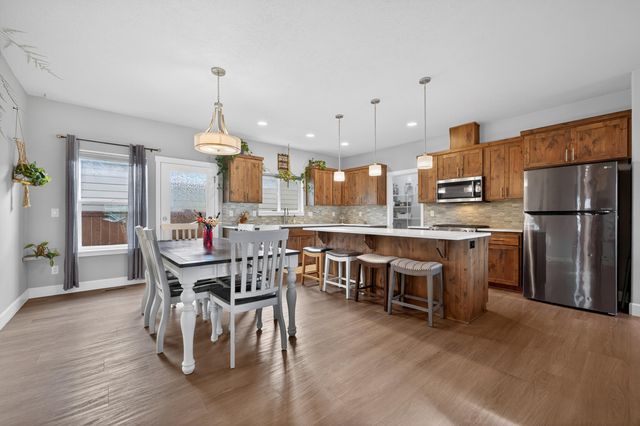 559 NW Rimrock Court, Redmond, OR 97756