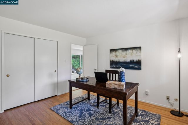 135 Canon Dr, Orinda, CA 94563