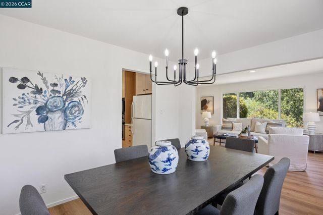 135 Canon Dr, Orinda, CA 94563