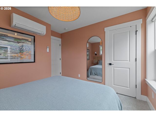 8838 N Drummond Ave, Portland, OR 97217