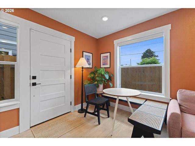 8838 N Drummond Ave, Portland, OR 97217