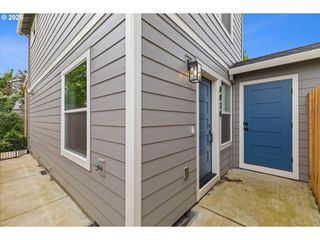 8838 N Drummond Ave, Portland, OR 97217