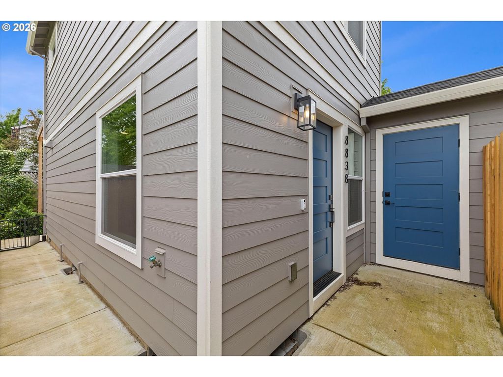 8838 N Drummond Ave, Portland, OR 97217