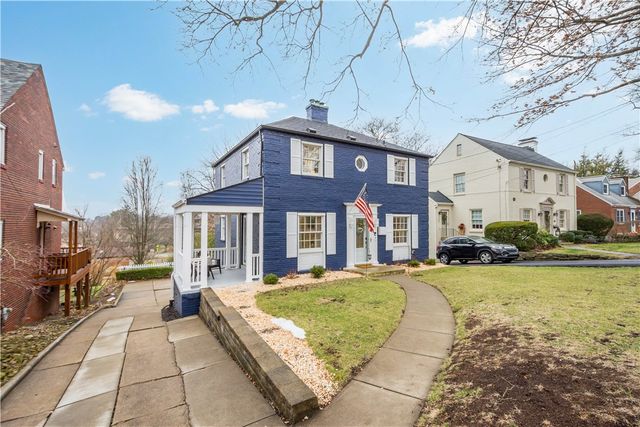 1050 Firwood Dr, Mt Lebanon, PA 15243