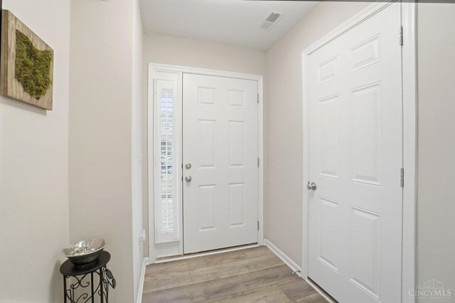 4264 Hunting Hawk Drive, Turtle Creek Twp, OH 45036