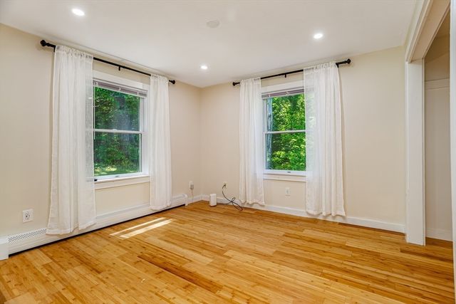 100 Stone Bridge Rd, Templeton, MA 01468