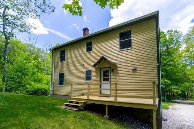 100 Stone Bridge Rd, Templeton, MA 01468
