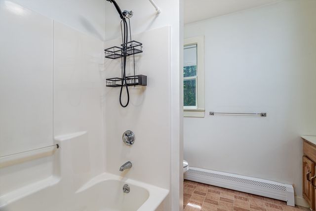 100 Stone Bridge Rd, Templeton, MA 01468