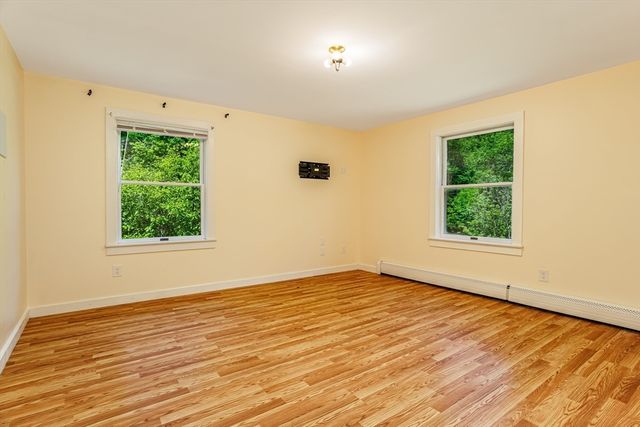 100 Stone Bridge Rd, Templeton, MA 01468
