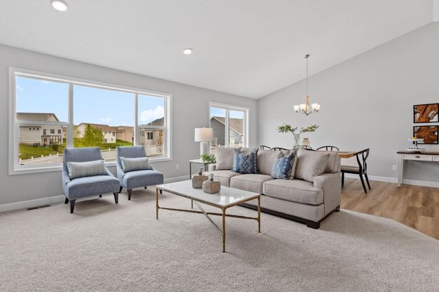 810 Walnut Court, Hanover, MN 55341