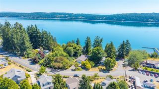 5017 Harbor Hills Drive, Freeland, WA 98249