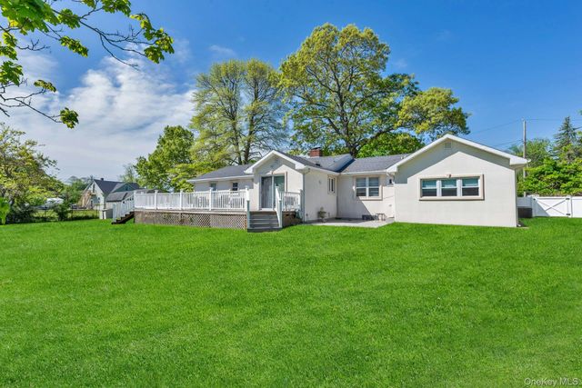 380 Clark Road, Southold, NY 11971
