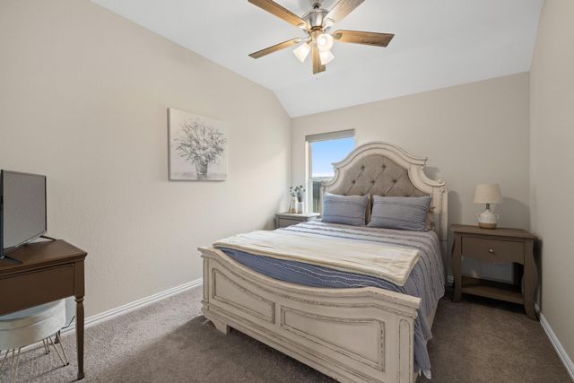 608 Roaming DR, Hutto, TX 78634