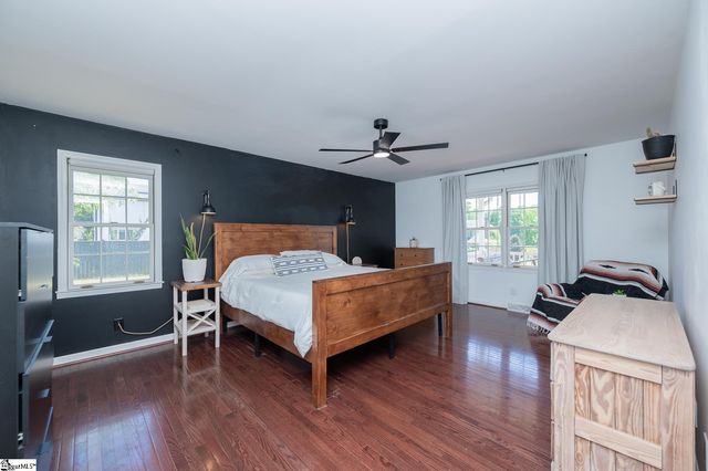 206 Mountain Crest Drive, Taylors, SC 29687