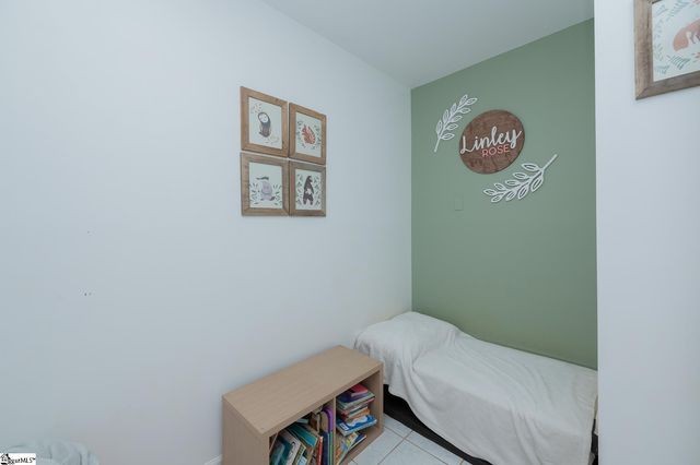 206 Mountain Crest Drive, Taylors, SC 29687