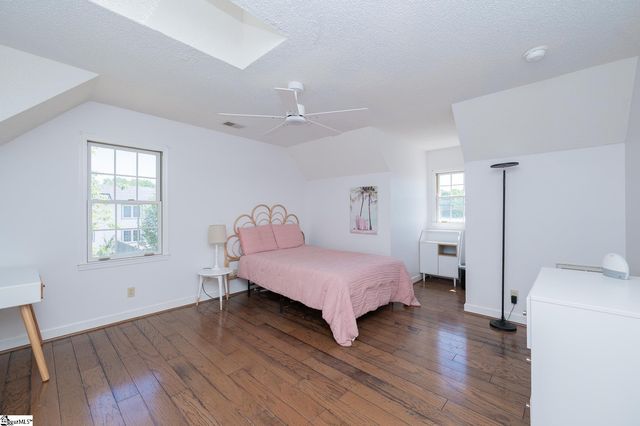 206 Mountain Crest Drive, Taylors, SC 29687