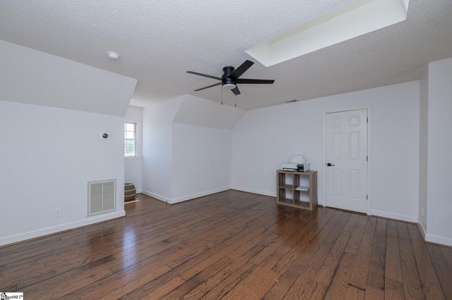 206 Mountain Crest Drive, Taylors, SC 29687