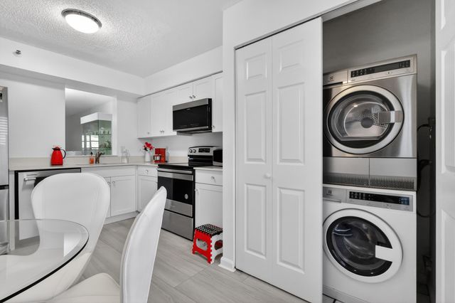 14575 Bonaire Boulevard 605, Delray Beach, FL 33446