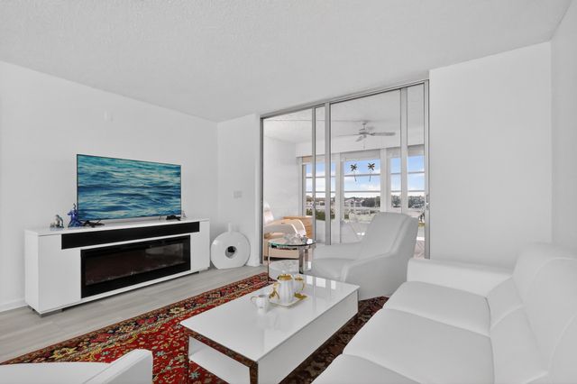 14575 Bonaire Boulevard 605, Delray Beach, FL 33446