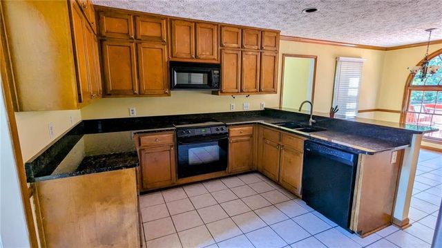 1810 Rockside Lane, Snellville, GA 30078