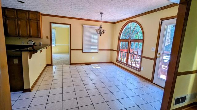 1810 Rockside Lane, Snellville, GA 30078