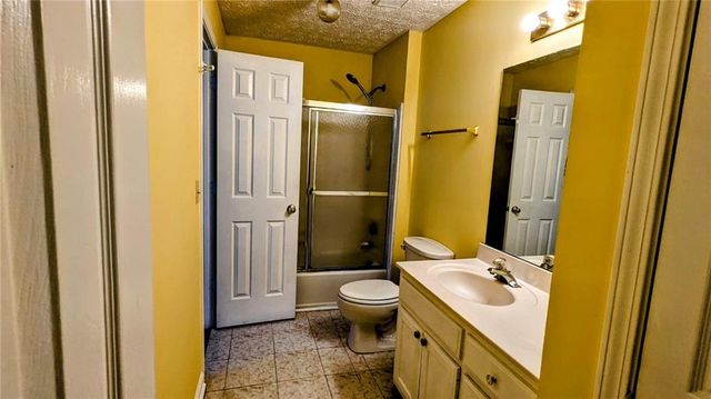 1810 Rockside Lane, Snellville, GA 30078