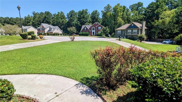 1810 Rockside Lane, Snellville, GA 30078