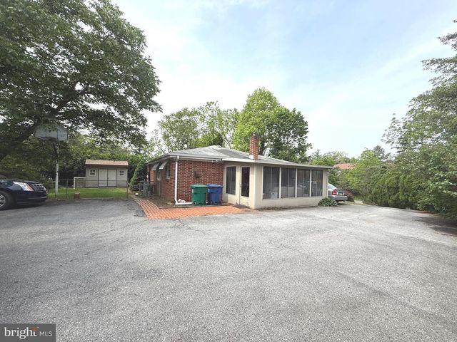 446 N NYES ROAD, Harrisburg, PA 17112