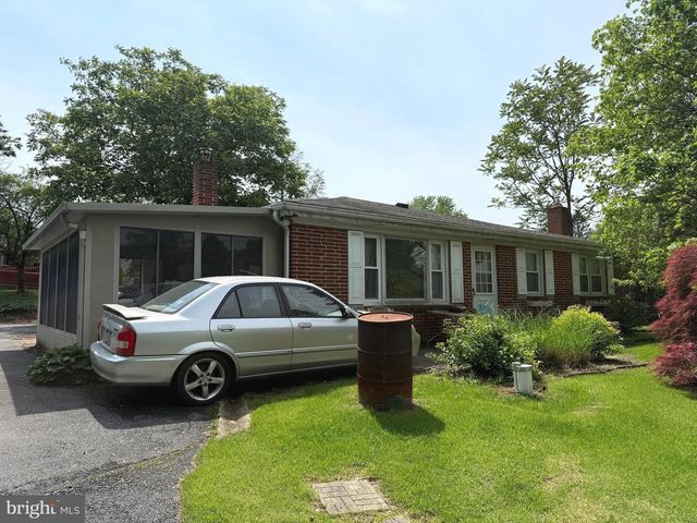 446 N NYES ROAD, Harrisburg, PA 17112