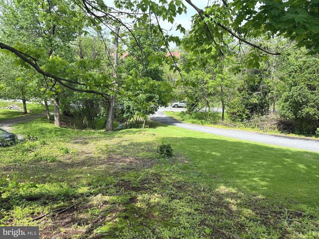 446 N NYES ROAD, Harrisburg, PA 17112